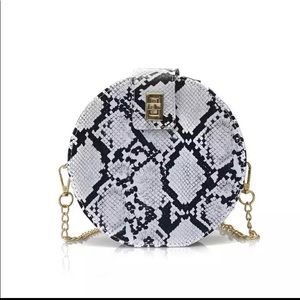 Women crossbody